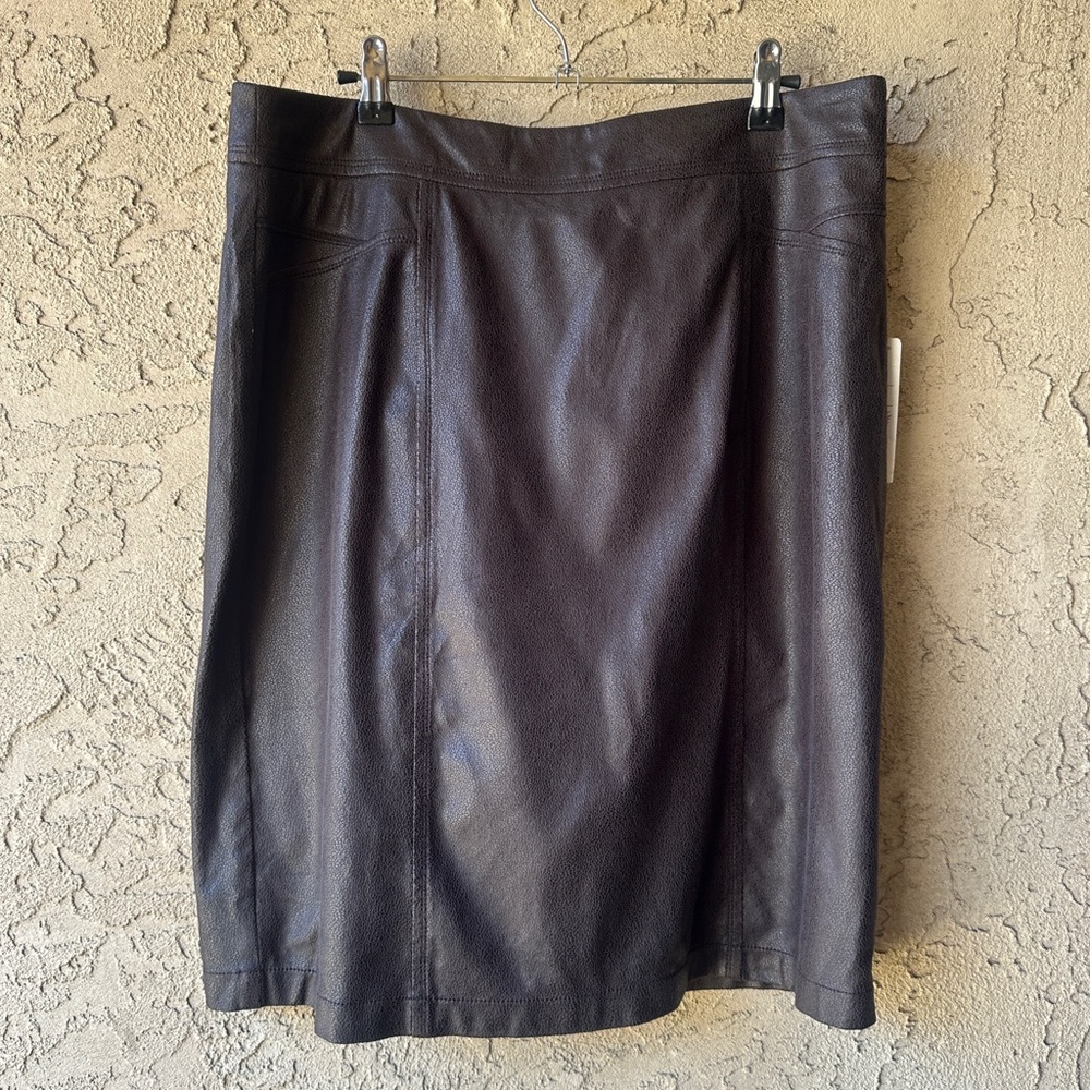 Barbara Lebek Faux Leather Pencil Skirt